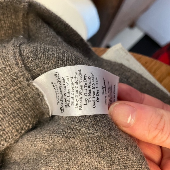 Everlane Mockneck Cashmere Sweater Sz Small - Picture 7 of 7